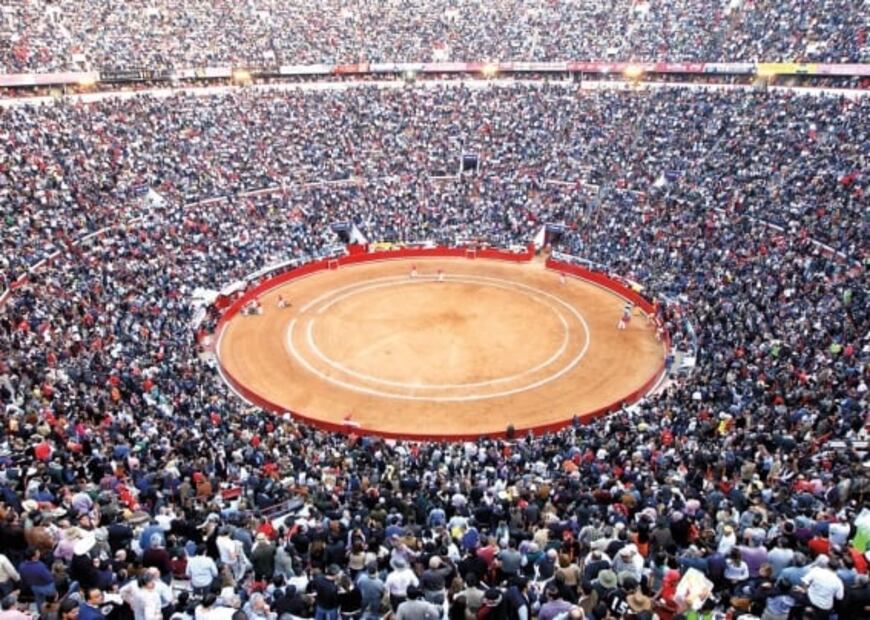 El Estadio y la plaza de toros de la colonia Ciudad de los Deportes
