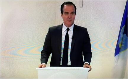 Presidente del BID acusa campaña política en su contra; “confíen en mí”, pide