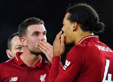 Liverpool sigue de líder y el Arsenal cae ante el West Ham