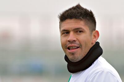 El triste paso de Oribe Peralta por las Chivas