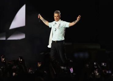 Robbie Williams hizo suya la noche del Tecate Emblema