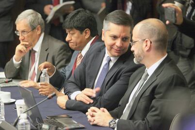 PRI y Verde buscan limitar ley anticorrupción: ONG