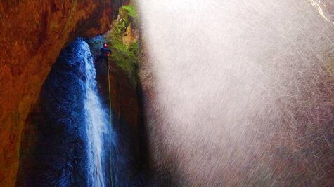 Lánzate al cañón Paraíso Escondido en el bosque de El Chico