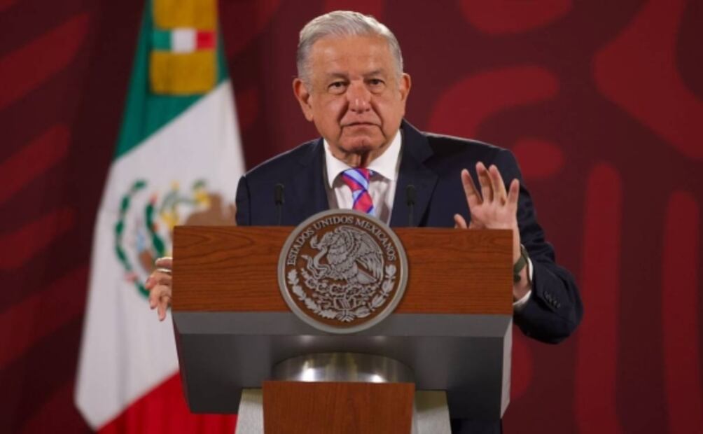 AMLO insiste en que Carmen Aristegui debe revelar sus ingresos; así reaccionó la periodista