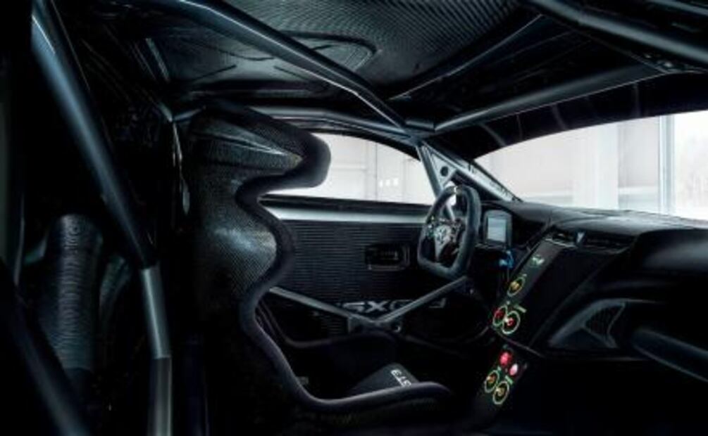 Por esto es que este Acura NSX GT3 vale lo de 60 Nissan Versa 