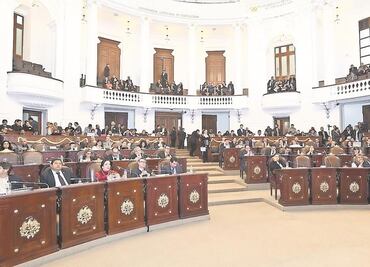 Asamblea Legislativa de CDMX rinde honores a Fidel Castro