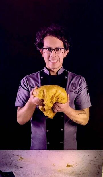 Hornea un pan de muerto de naranja delicioso con esta receta