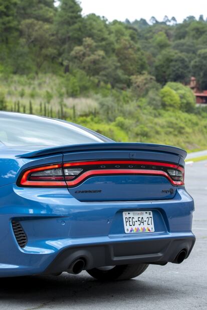 A prueba: Dodge Charger SRT Hellcat Widebody Redeye, el rey de la potencia