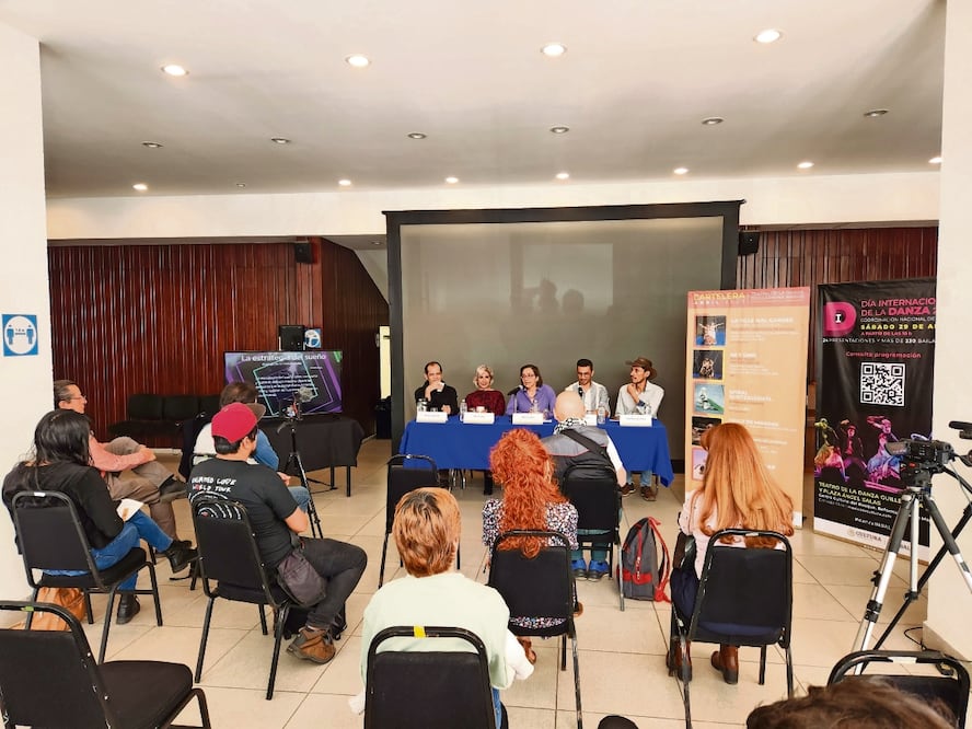 Artistas y funcionarios presentaron el programa a los medios de comunicación