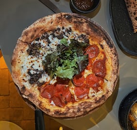 ¡Larga vida  a la pizza!