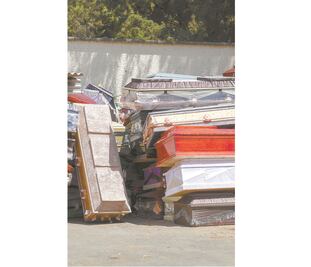 Médicos que alteraron actas de defunción por Covid, también falsificaron datos en 19S