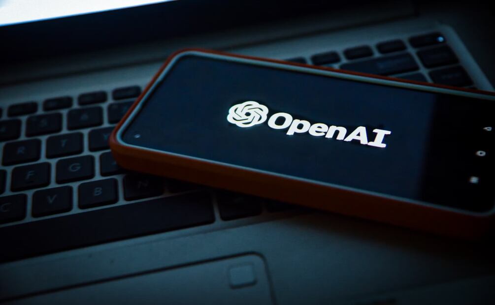 Microsoft y OpenAI podrían renegociar su asociación. Imagen: Unsplash
