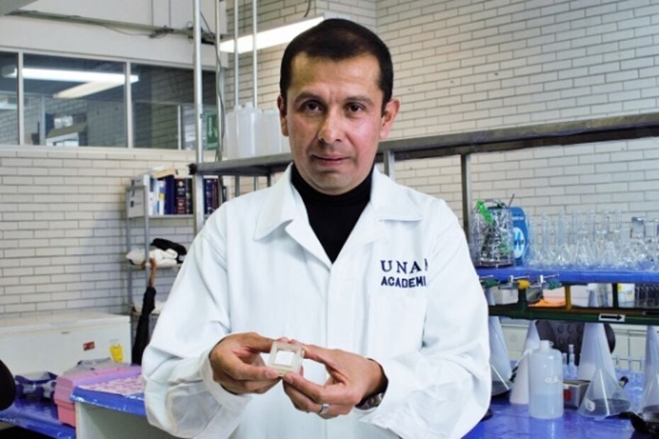 Con parches, investigador de la UNAM combate obesidad y artritis