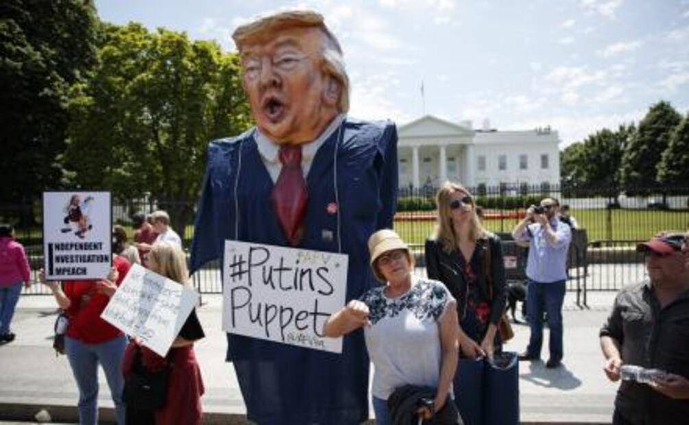 Protestan frente a la Casa Blanca por despido de Comey
