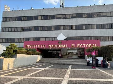 INE crea padrón con perfiles de redes sociales de mujeres con cargos públicos para monitorear violencia política digital