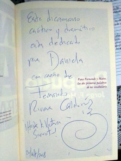 Bibliófilos cazadores de libros firmados por sus autores