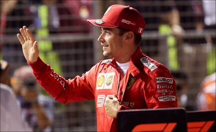 Leclerc, pole en Singapur; Checo arrancará en 12
