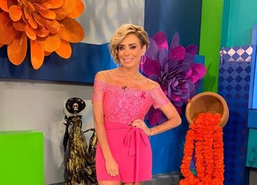 Carmen Muñoz dedica ofrenda de Día de Muertos a su papá: esta comida no puede faltar