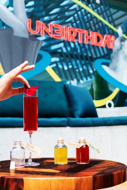 En CDMX, lánzate al pop up de Alicia en el país de las maravillas