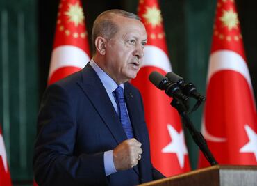 Erdogan denuncia que EU "apuñala por la espalda" a su aliada Turquía
