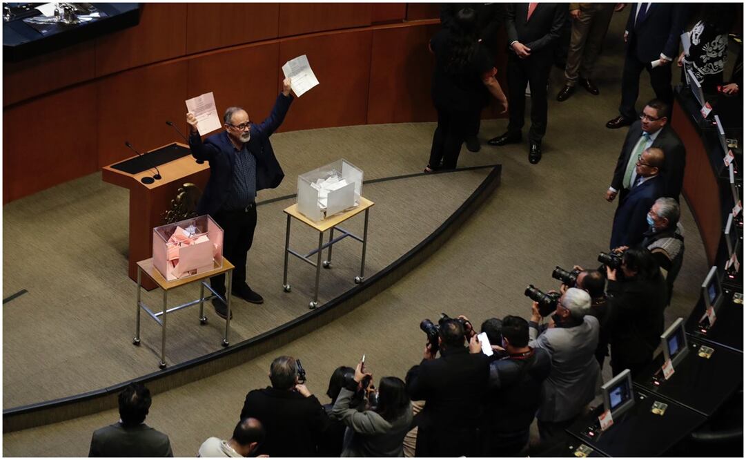 Senado aprueba reponer el proceso para elegir comisionados del Inai. Foto: Diego  Simón/ EL UNIVERSAL