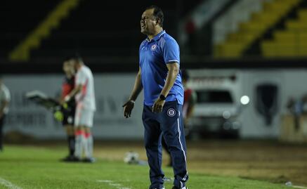 Cruz Azul tiene que reinventarse: Juan Reynoso
