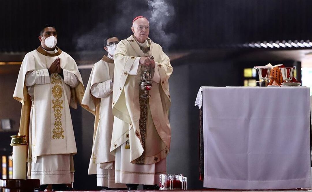La ceremonia inició con la lectura de una carta del Papa Francisco dirigida a Aguiar Retes / Foto: Berenice Fregoso. EL UNIVERSAL 