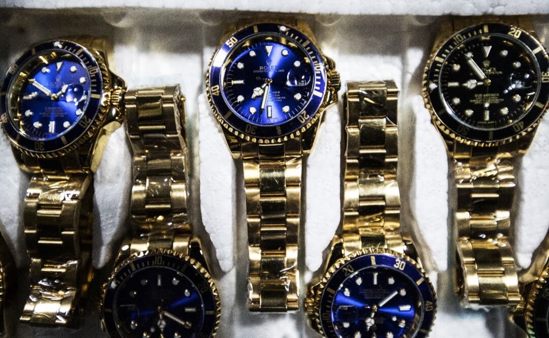 Counterfeit Rolex watches were seized at Mexico City's airport - Photo: German Espinosa/EL UNIVERSAL