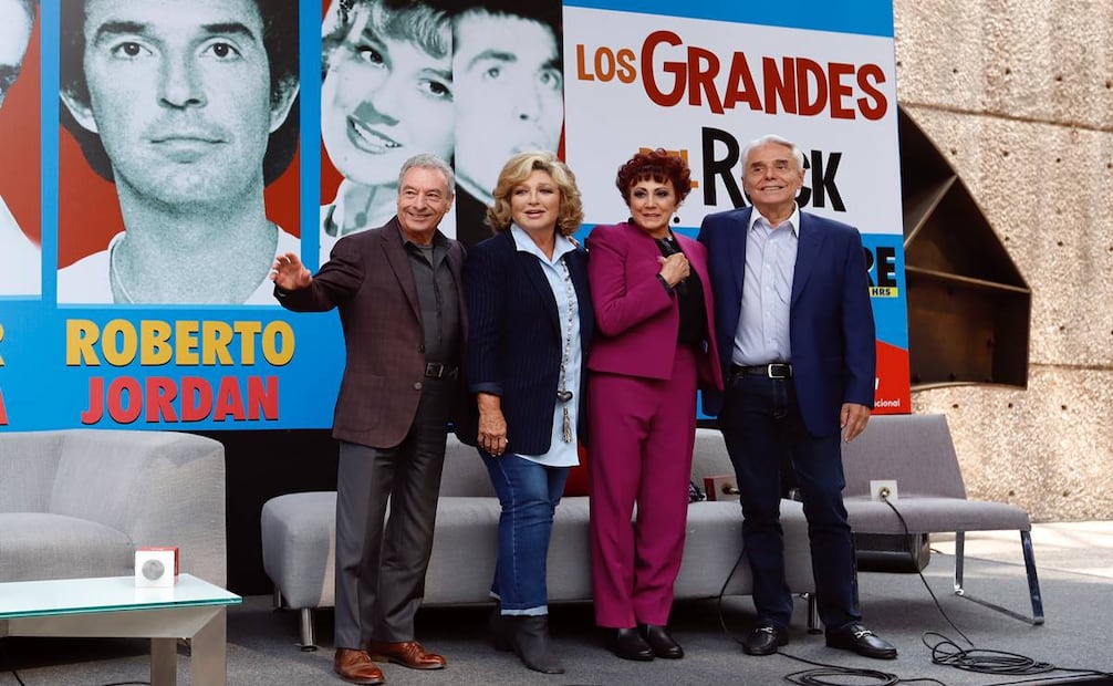 En México, incluso décadas después, los grandes del rock son Angélica María, Enrique Guzman, Julissa y Cesar Costa, como muestra su conferencia en el Auditorio Nacional. Foto: Berenice Fregoso/EL UNIVERSAL.