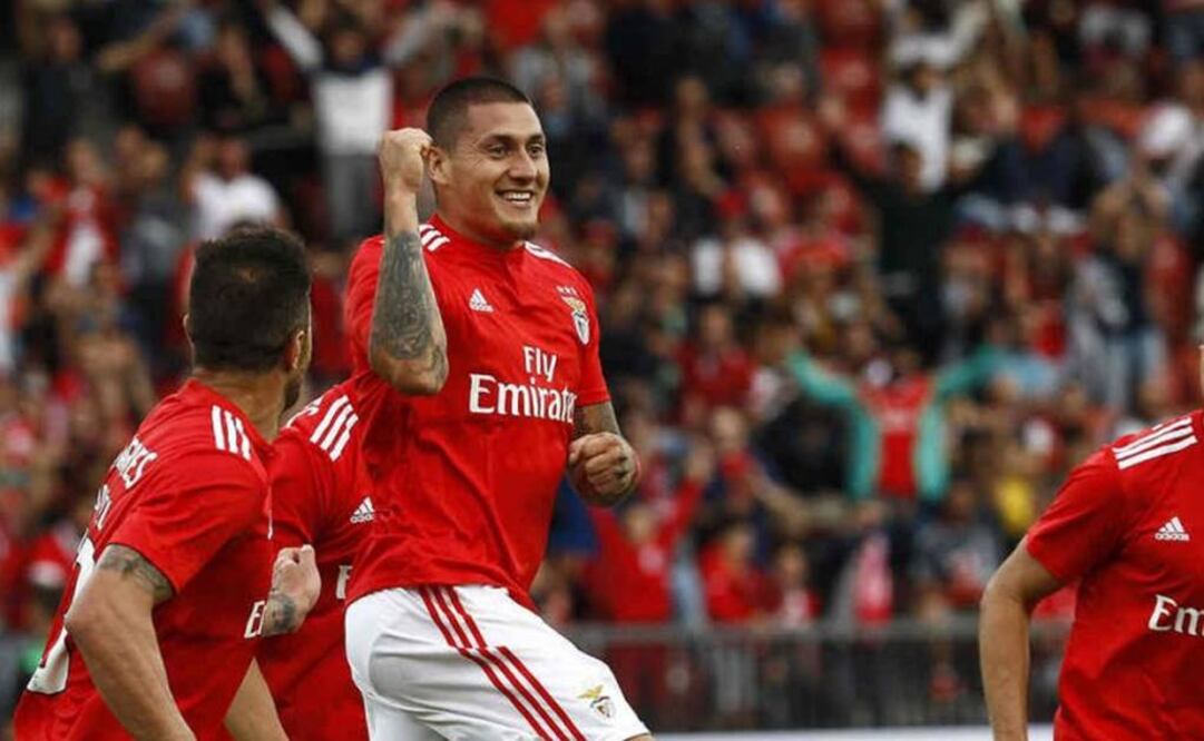 Nico Castillo durante un juego en Europa.  FOTO TOMADA DE TWITTER 