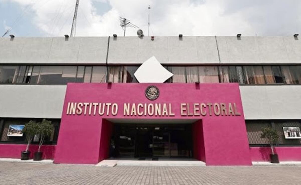 El INE suspendió la participación en radio de dos candidatos de Navojoa, Sonora. Foto: especial