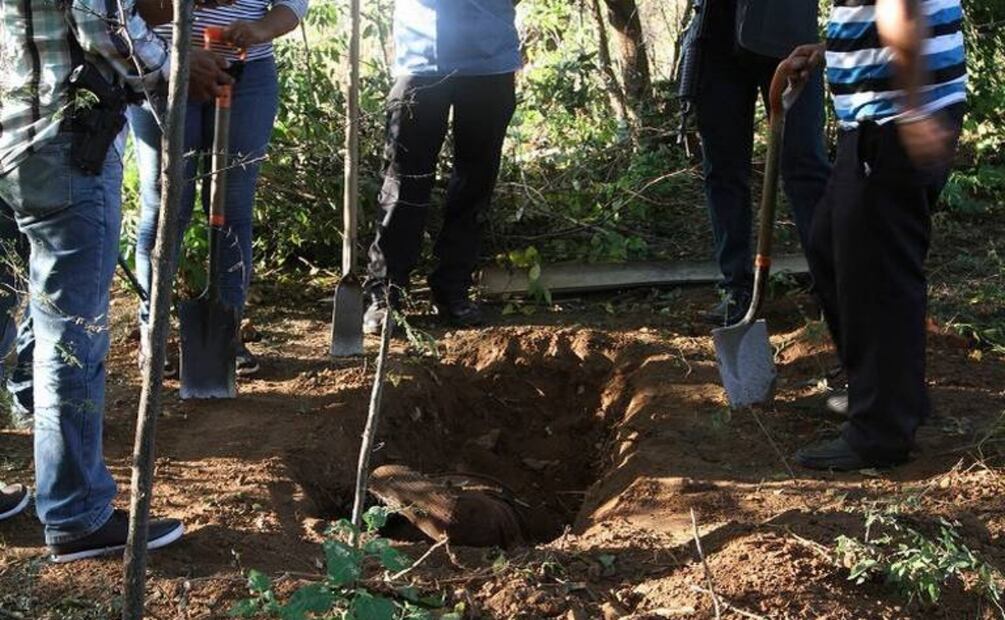La propiedad fue asegurada por elementos de seguridad tras el cateo en la vivienda donde se hallaron restos humanos. Foto: Archivo