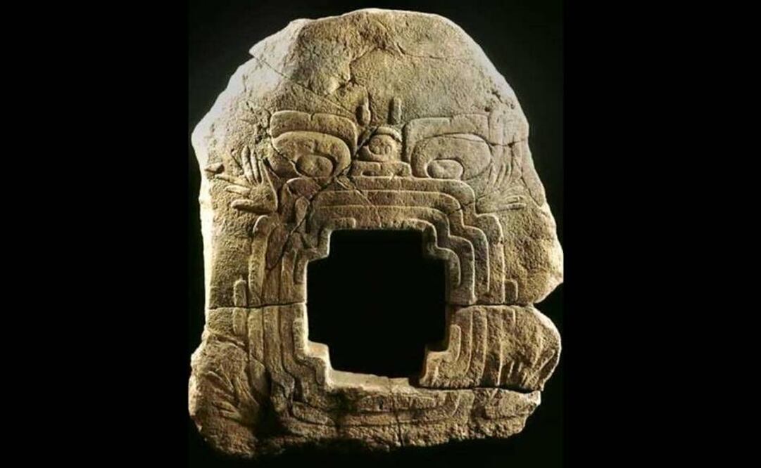 Pieza Olmeca. Foto: Tomada de Twitter @m_ebrard