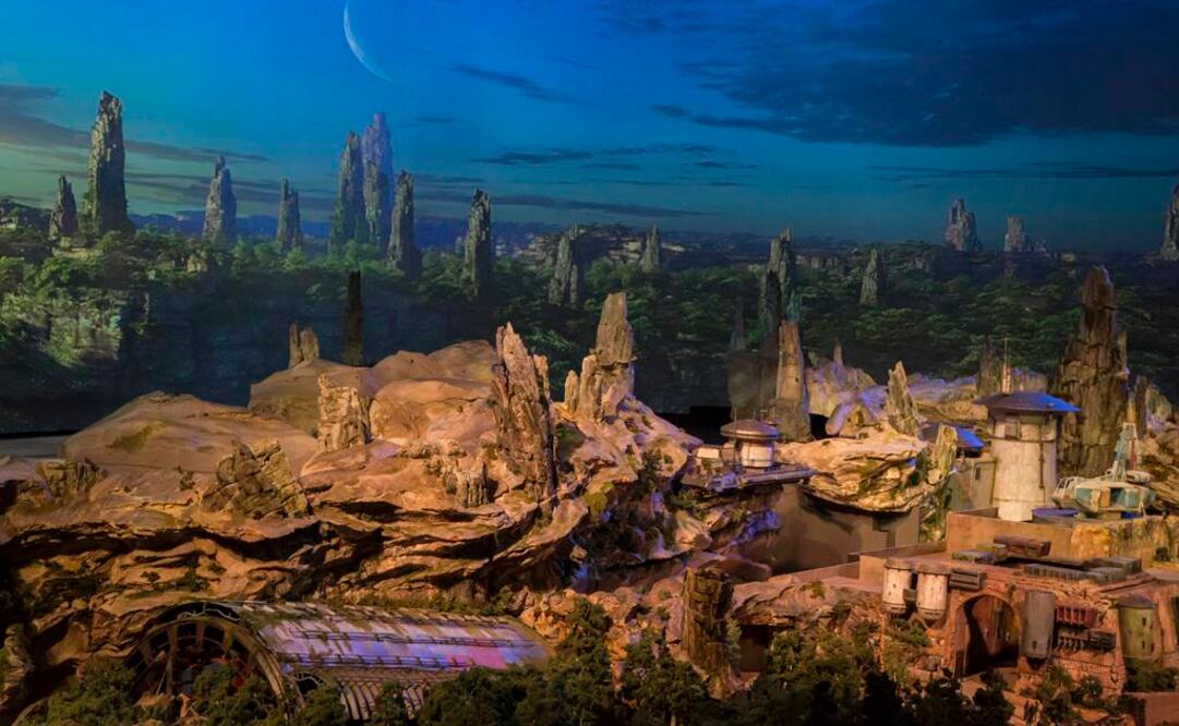 Modelo detallado completo del decorado en desarrollo para la nueva entrega de "Star Wars: The Last Jedi". FOTO: Disney vía EFE.