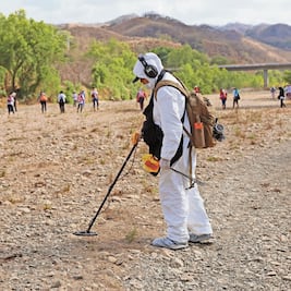 Abren cárceles para buscar desaparecidos