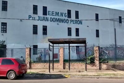 "¿Cómo m... sigue vivo si le corté la yugular?"; adolescentes apuñalan a compañero y lo echan a la basura