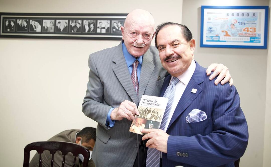 El próximo presidente enfrentará un país con muchos problemas de inseguridad y salud pública, aseguró Manuel Mondragón y Kalb en la presentación de su libro El servicio público: El valor de los resultados, editado por EL UNIVERSAL. Foto: Germán Espinosa