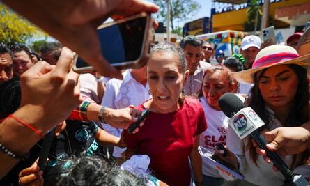 Sheinbaum reitera que denuncia contra Zaldívar es algo fuera de lo común