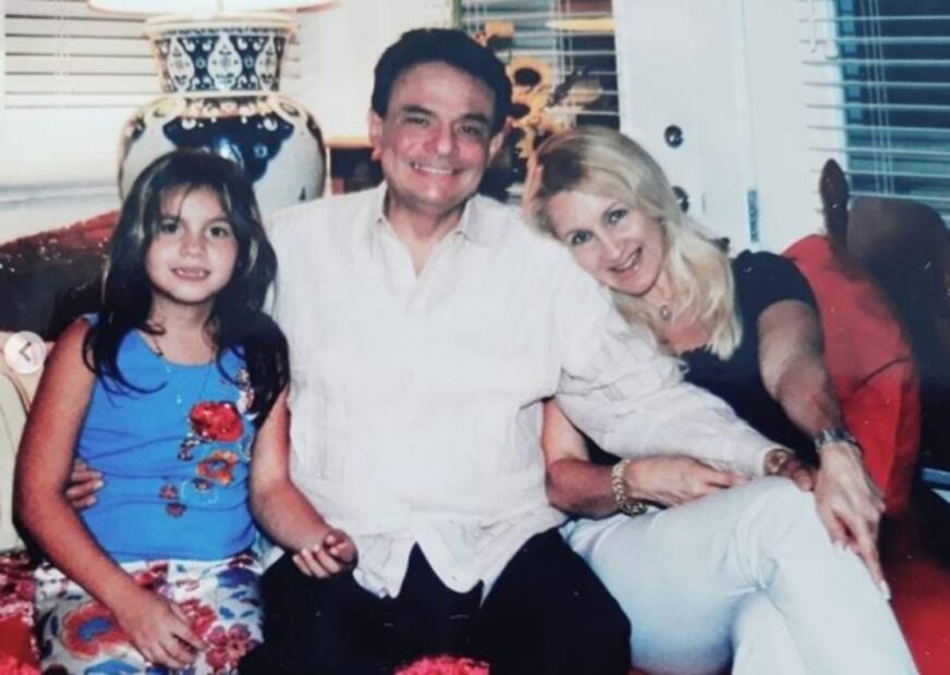 Sarita, hija de José José, se reúne con el hijo no reconocido del "Príncipe de la canción"