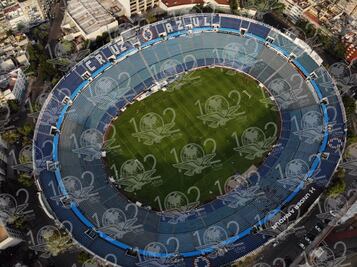 ​¡No te dejes engañar! El Estadio Azul aún conserva césped