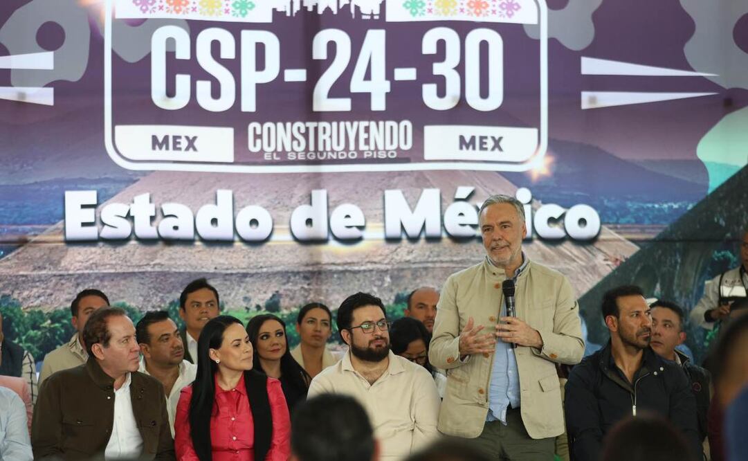 El evento reunió a líderes de Morena, PT, PVEM, PES y sin partido. Foto: Especial