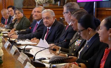 AMLO acepta en encuentro con Trudeau recibir empresas eléctricas canadienses que tengan diferencias en México