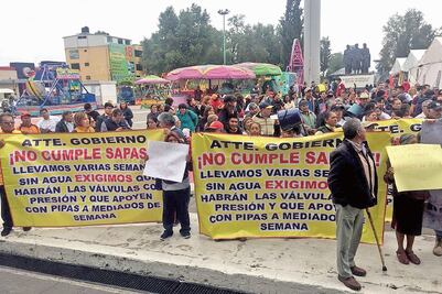 Vecinos de Ecatepec marchan por falta de agua 