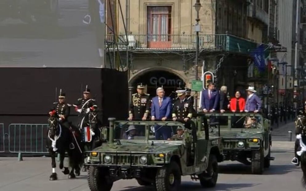 AMLO y ministra Piña se encuentran ahora en Marcha de la Lealtad