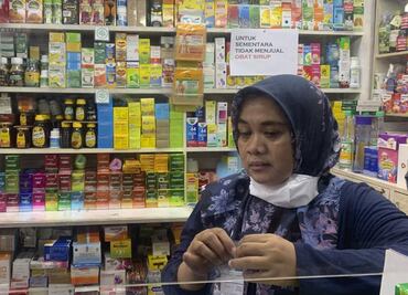 Indonesia revoca licencias a dos farmacéuticas por muerte de 159 niños que ingirieron jarabes contaminados