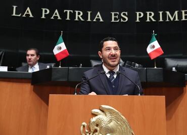 Martí Batres propone derogar la evaluación educativa de la Constitución