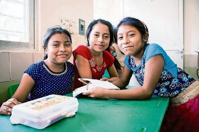 Niños trilingües quieren ayudar al desarrollo de Kimbilá