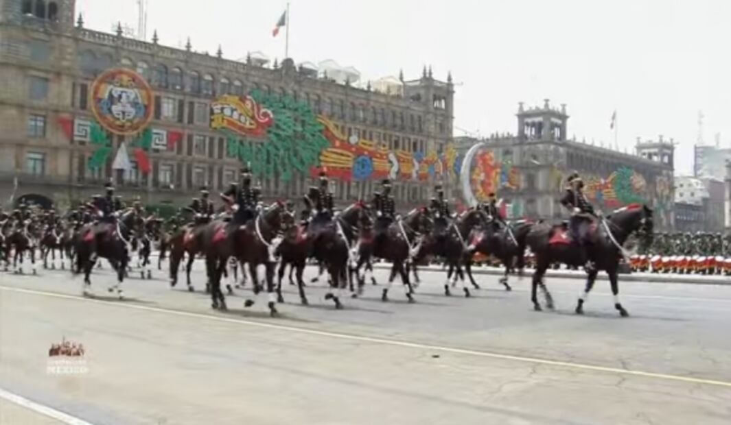 AMLO llama a EU a levantar bloqueo a Cuba; así fue el desfile militar, minuto a minuto