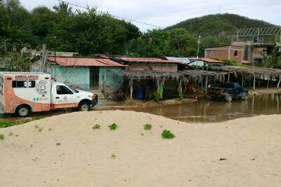 Huracán ​“Bud” deja afectaciones en 8 comunidades de Michoacán