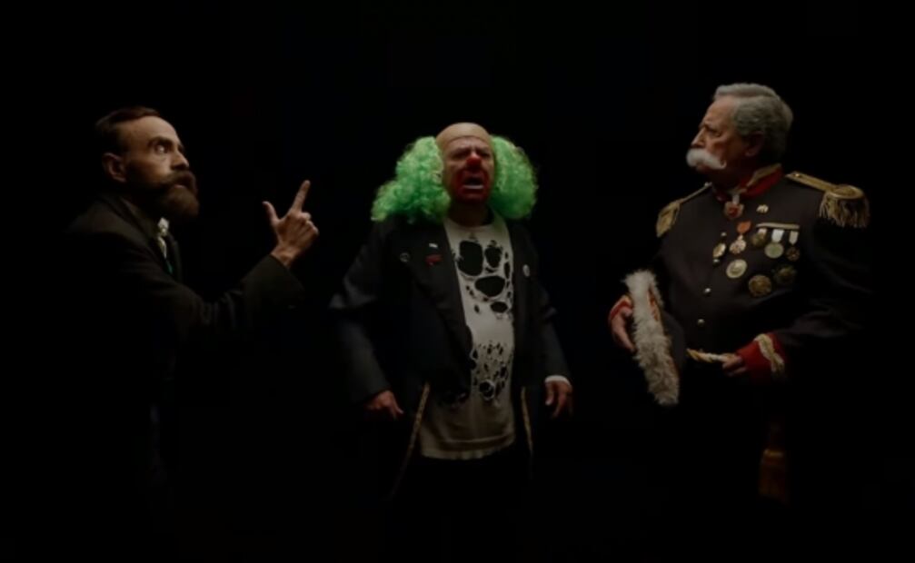 “Ministros” Brozo y Loret hablan del gobierno de “Javi Noble” de AMLO y dejan regalo en la Corte